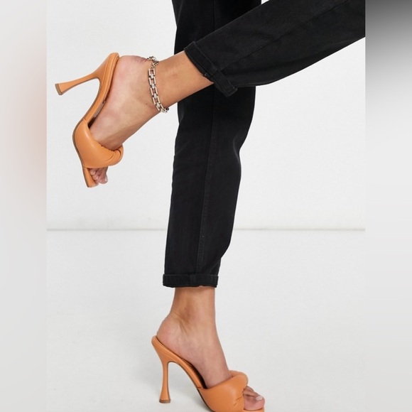 ASOS Design Niki Padded Twist High Heeled Mules in Beige Tan size Us 7 - Picture 2 of 9